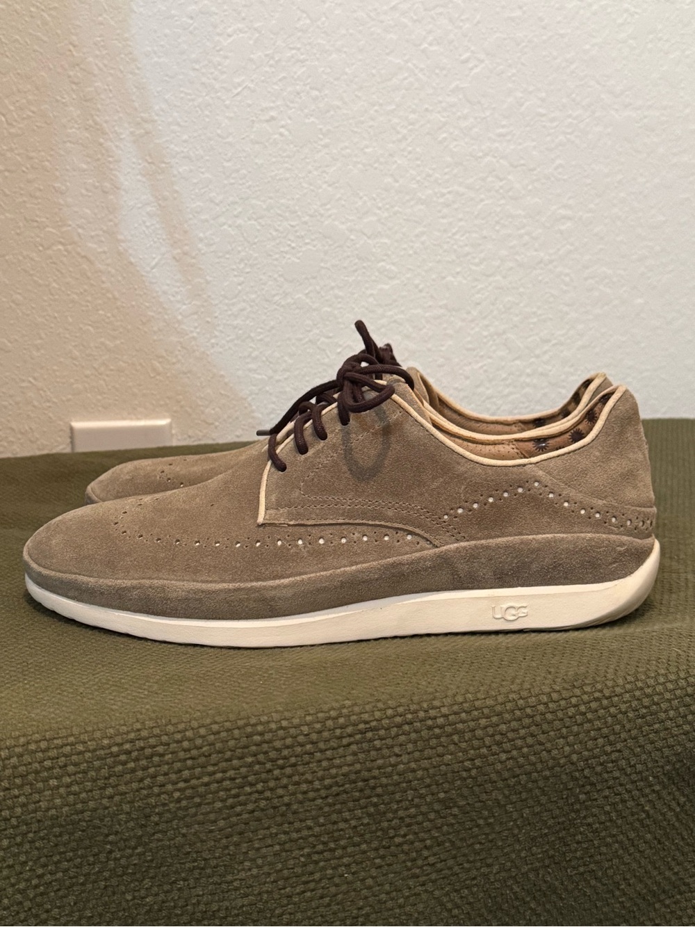 UGG Cali Wing-Toe Derby Suede Sneakers Brown US 8